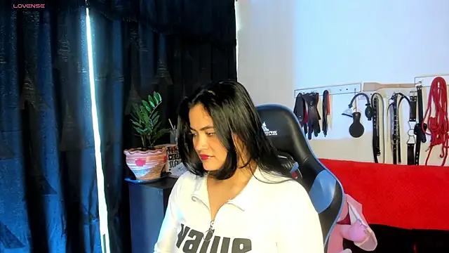 scarlet-kennedy98 online show from February 21, 10:37 pm