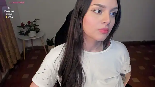 Snapshot of anaveleeez chatting on March 20, 7:03 am anaveleeez online show from March 20, 7:03 am