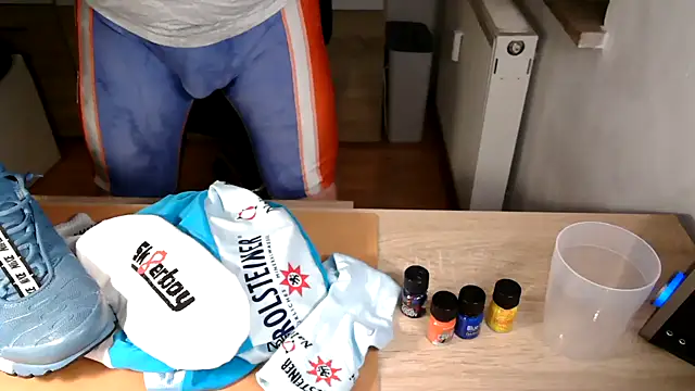 lycrasneakerxh online show from April 12, 9:09 pm