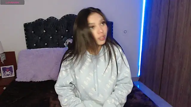 Snapshot of Maiaa_evans chatting on January 9, 12:46 am Maiaa evans online show from January 9, 12:46 am