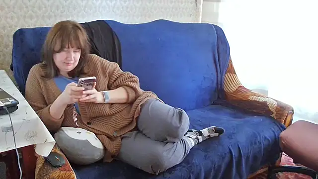 franceska blue online show from April 8, 9:53 am