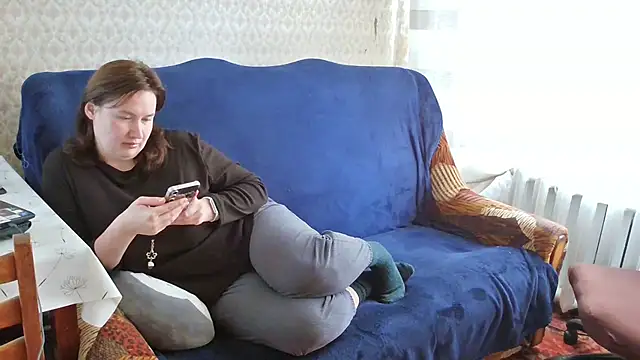Snapshot of franceska_blue chatting on April 26, 1:20 pm franceska blue online show from April 26, 1:20 pm
