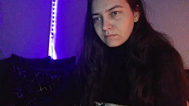 Snapshot of Cyndee_Winter chatting on December 18, 5:42 pm Cyndee Winter online show from December 18, 5:42 pm