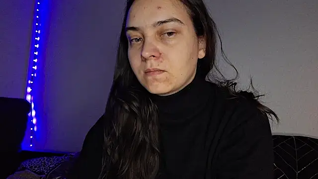 Snapshot of Cyndee_Winter chatting on December 21, 8:21 pm Cyndee Winter online show from December 21, 8:21 pm