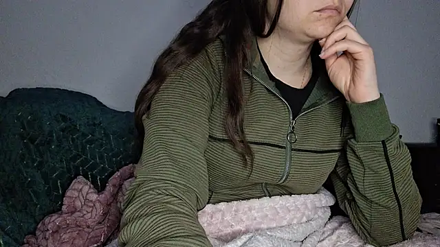 Snapshot of Cyndee_Winter chatting on March 4, 5:45 pm Cyndee Winter online show from March 4, 5:45 pm