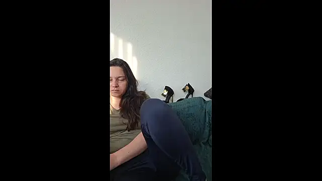 Snapshot of Cyndee_Winter chatting on September 9, 4:06 pm Cyndee Winter online show from September 9, 4:06 pm