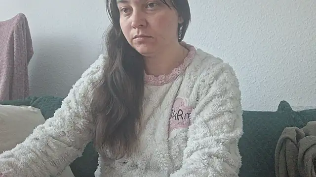 Snapshot of Cyndee_Winter chatting on October 15, 7:52 am Cyndee Winter online show from October 15, 7:52 am