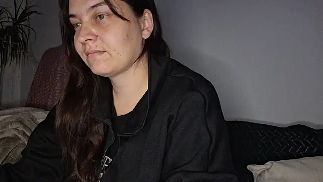 Snapshot of Cyndee_Winter chatting on October 16, 6:09 pm Cyndee Winter online show from October 16, 6:09 pm