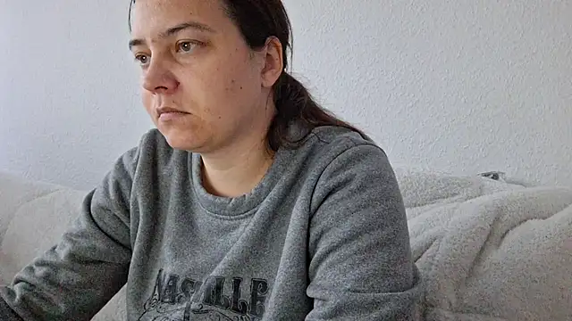 Snapshot of Cyndee_Winter chatting on October 25, 2:24 pm Cyndee Winter online show from October 25, 2:24 pm