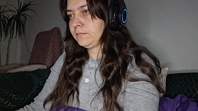 Snapshot of Cyndee_Winter chatting on October 29, 6:31 pm Cyndee Winter online show from October 29, 6:31 pm