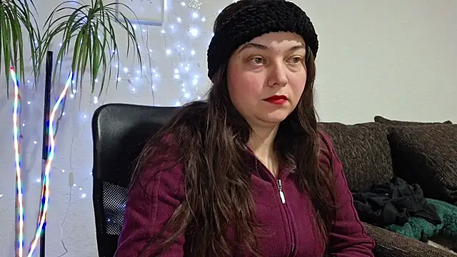 Cyndee Winter online show from February 3, 6:35 pm