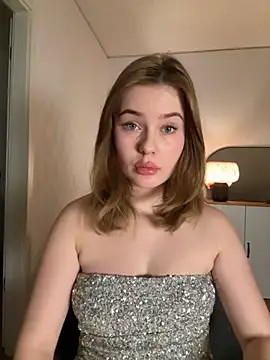 MaribelRiver online show from September 13, 7:02 pm