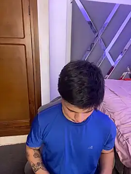 Niicky1  online show from December 4, 9:13 pm