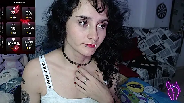 Snapshot of kitty22_ chatting on January 23, 11:26 pm kitty22 online show from January 23, 11:26 pm