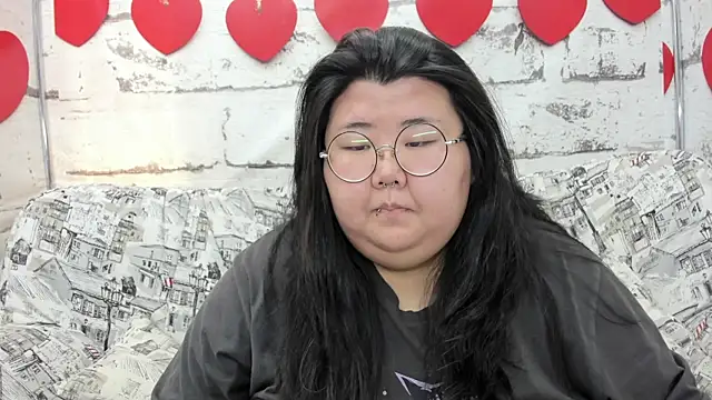 Snapshot of Nadine_asian chatting on June 28, 8:09 am Nadine asian online show from June 28, 8:09 am