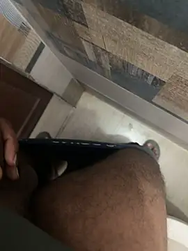 Snapshot of Vbreaker chatting on October 28, 6:21 pm Vbreaker online show from October 28, 6:21 pm