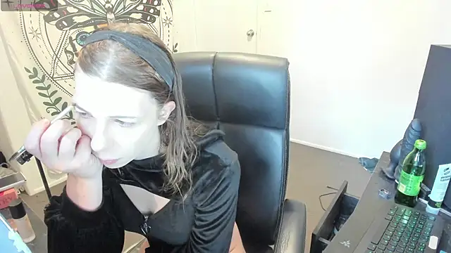 Snapshot of Ts-lucy-lux chatting on July 22, 9:28 pm Ts-lucy-lux online show from July 22, 9:28 pm