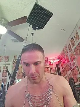 Snapshot of luvs2cumm69 chatting on June 13, 2:26 pm luvs2cumm69 online show from June 13, 2:26 pm