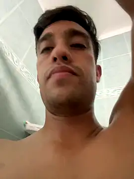 Magicerosxx69 online show from September 9, 4:45 am