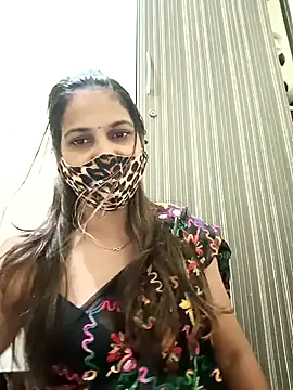 Snapshot of indianliza chatting on December 18, 11:40 pm indianliza online show from December 18, 11:40 pm