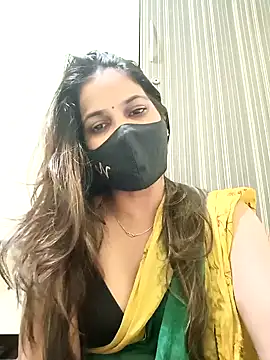 Snapshot of indianliza chatting on December 22, 11:20 pm indianliza online show from December 22, 11:20 pm