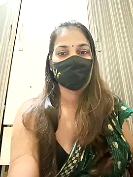 Snapshot of indianliza chatting on January 3, 4:22 am indianliza online show from January 3, 4:22 am