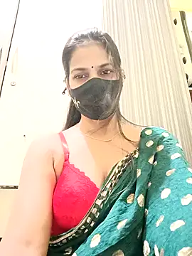 Snapshot of indianliza chatting on January 4, 4:44 am indianliza online show from January 4, 4:44 am