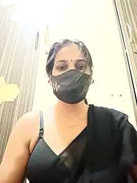 Snapshot of indianliza chatting on January 17, 6:02 pm indianliza online show from January 17, 6:02 pm