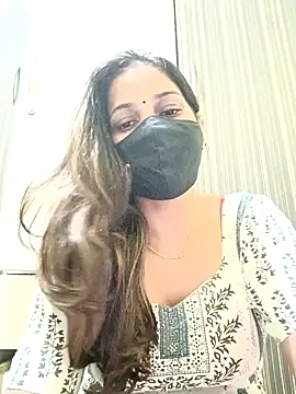 Snapshot of indianliza chatting on January 19, 10:39 pm indianliza online show from January 19, 10:39 pm