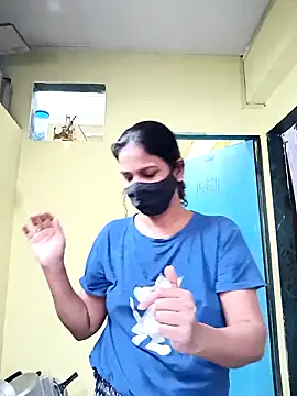 Snapshot of indianliza chatting on February 8, 1:54 am indianliza online show from February 8, 1:54 am