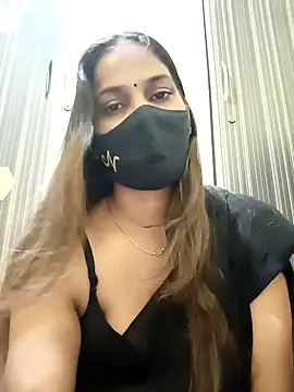 Snapshot of indianliza chatting on February 8, 4:57 am indianliza online show from February 8, 4:57 am