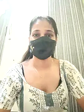 Snapshot of indianliza chatting on March 8, 3:50 am indianliza online show from March 8, 3:50 am