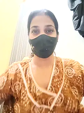 Snapshot of indianliza chatting on March 8, 8:14 pm indianliza online show from March 8, 8:14 pm