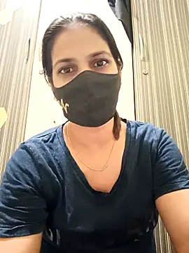 Snapshot of indianliza chatting on March 21, 7:35 pm indianliza online show from March 21, 7:35 pm