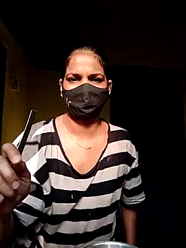 Snapshot of indianliza chatting on March 23, 2:59 am indianliza online show from March 23, 2:59 am