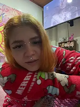 sara winehouse1 online show from April 10, 3:12 am