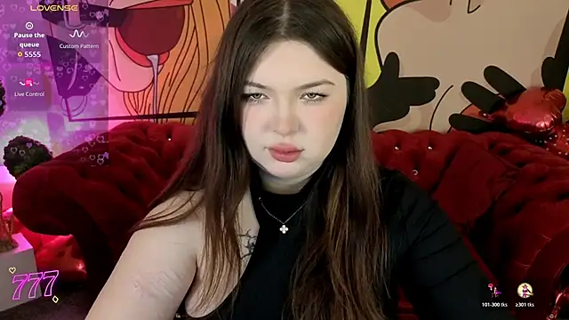 RosieMoons online show from March 30, 7:26 pm