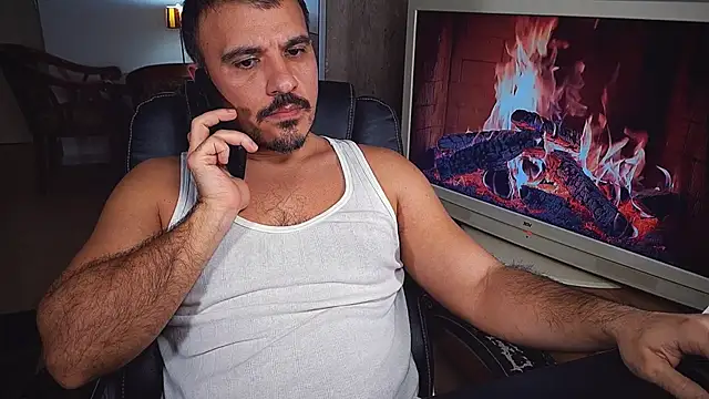 officeman7 online show from December 28, 5:35 pm