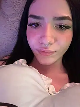 Snapshot of ShannonShanny chatting on January 31, 10:31 pm ShannonShanny online show from January 31, 10:31 pm