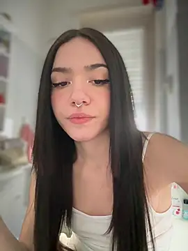 Snapshot of ShannonShanny chatting on March 6, 11:36 am ShannonShanny online show from March 6, 11:36 am