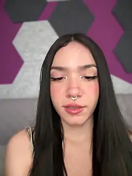 Snapshot of ShannonShanny chatting on March 12, 9:55 am ShannonShanny online show from March 12, 9:55 am