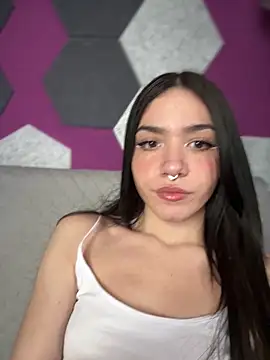 Snapshot of ShannonShanny chatting on March 16, 11:38 am ShannonShanny online show from March 16, 11:38 am