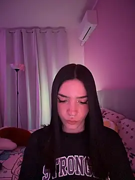 ShannonShanny online show from November 9, 8:18 pm