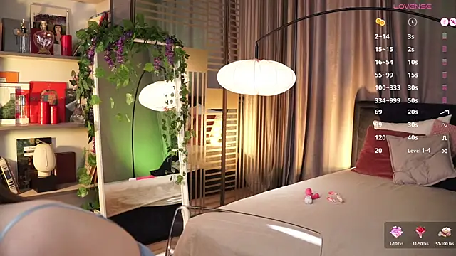 askaudrey  online show from March 13, 1:50 pm