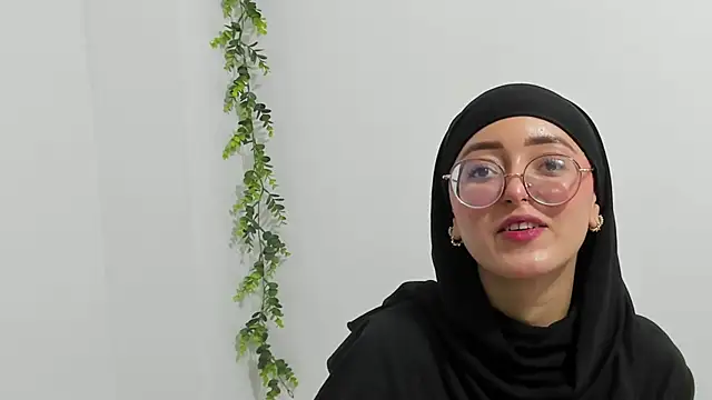 Snapshot of aysel_elid chatting on December 4, 9:57 pm aysel elid online show from December 4, 9:57 pm