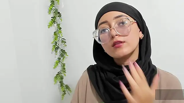 Snapshot of aysel_elid chatting on January 7, 9:03 pm aysel elid online show from January 7, 9:03 pm