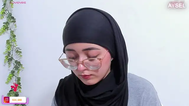 Snapshot of aysel_elid chatting on January 23, 8:56 pm aysel elid online show from January 23, 8:56 pm