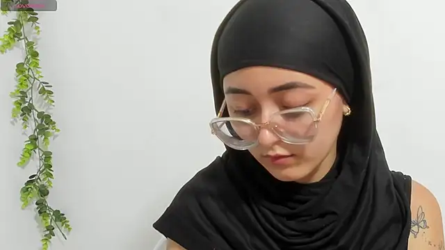 Snapshot of aysel_elid chatting on February 27, 12:32 am aysel elid online show from February 27, 12:32 am