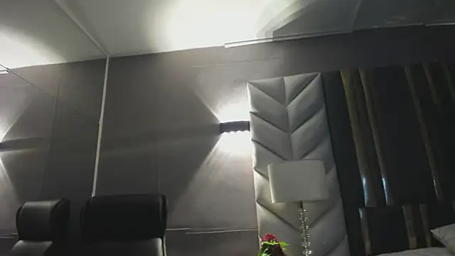 Snapshot of ChloeHarper_ chatting on May 7, 11:37 am ChloeHarper online show from May 7, 11:37 am