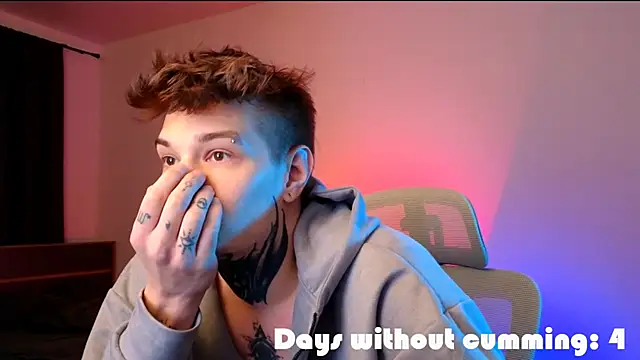 DENIS HERE online show from February 23, 7:33 pm